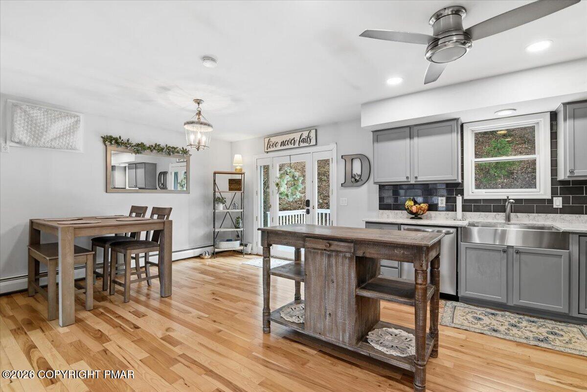 219 Highland Drive Stroudsburg, PA 18360 - Photo 29 of 93 Kitchen/Dining