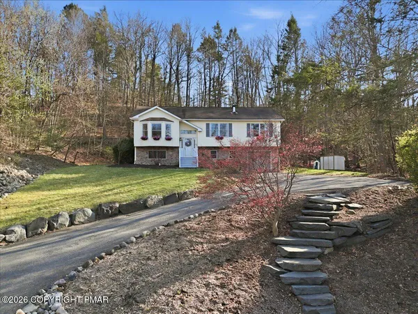 $399,000 | 219 Highland Drive, Stroudsburg, PA 18360