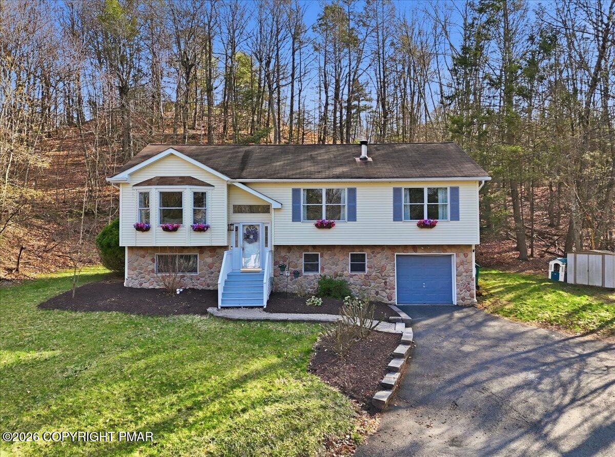 219 Highland Drive Stroudsburg, PA 18360 - Photo 7 of 93 Front Exterior