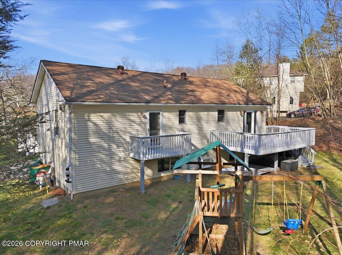 219 Highland Drive Stroudsburg, PA 18360 - Photo 78 of 93 Rear Exterior