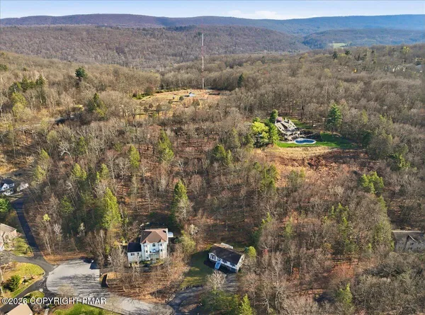 $399,000 | 219 Highland Drive, Stroudsburg, PA 18360