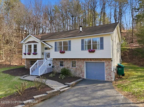 $399,000 | 219 Highland Drive, Stroudsburg, PA 18360