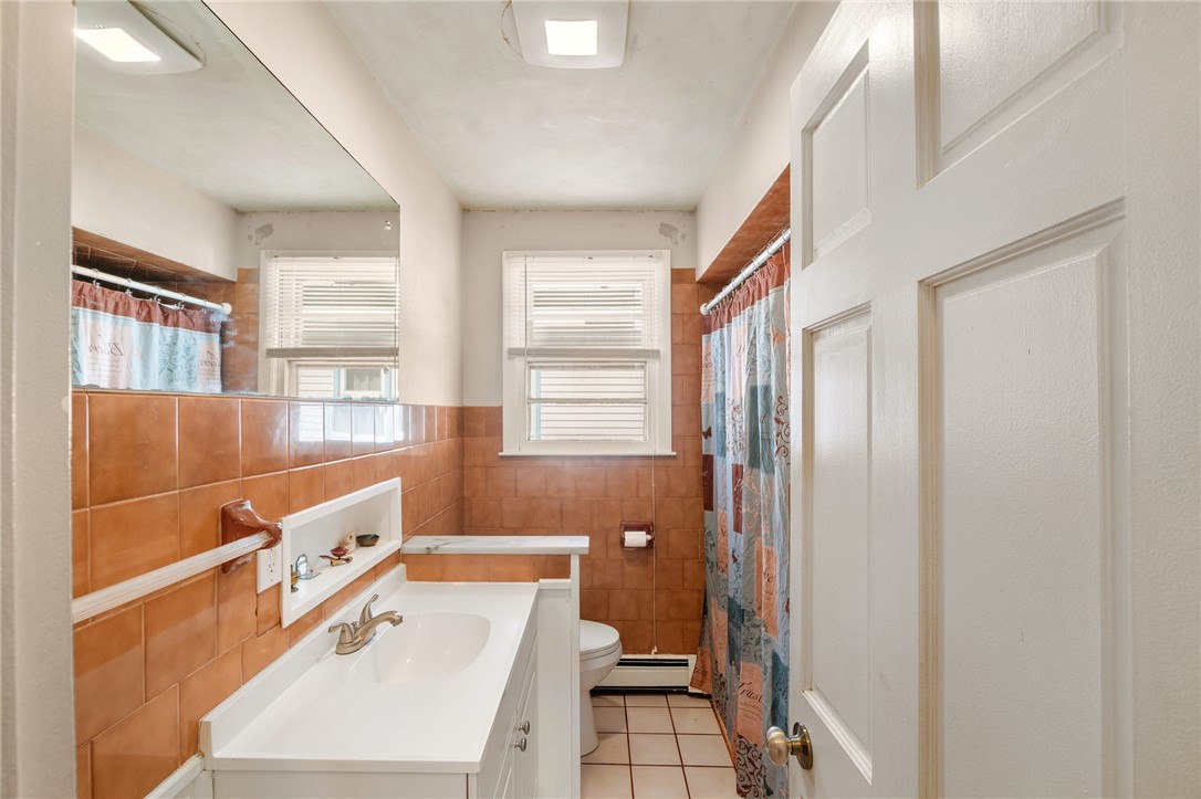 108 Rome Avenue Providence, RI 02908 - Photo 15 of 24