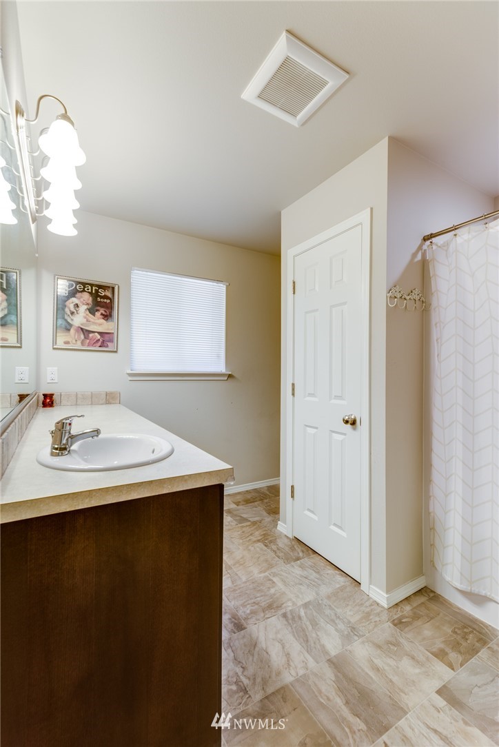 7621 Brown Road Southwest Olympia, WA 98512 - Photo 15 of 19 Gallery Image 15