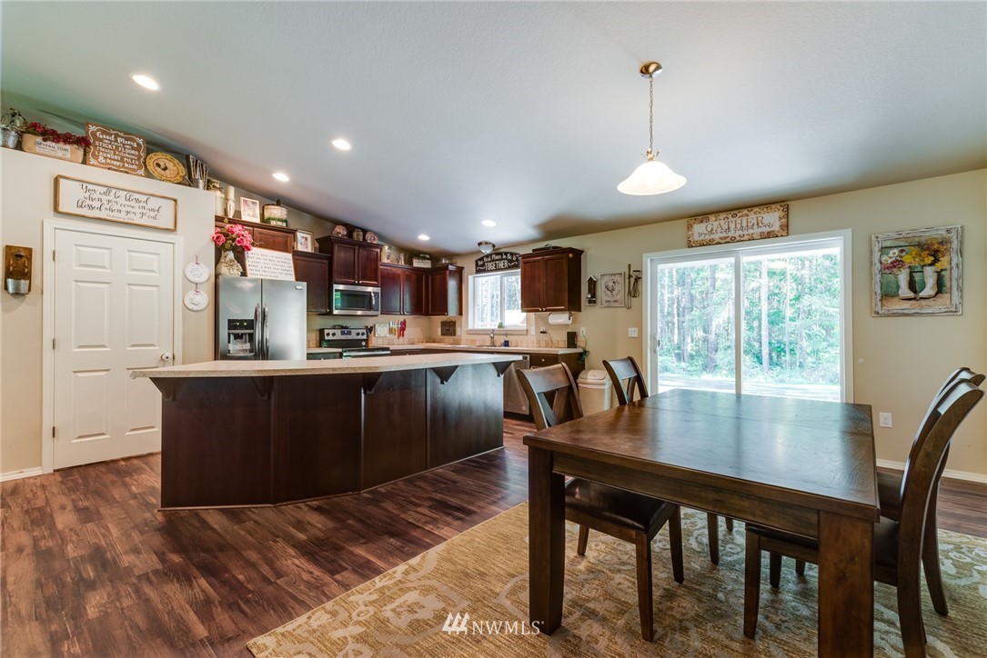 7621 Brown Road Southwest Olympia, WA 98512 - Photo 6 of 19 Gallery Image 6
