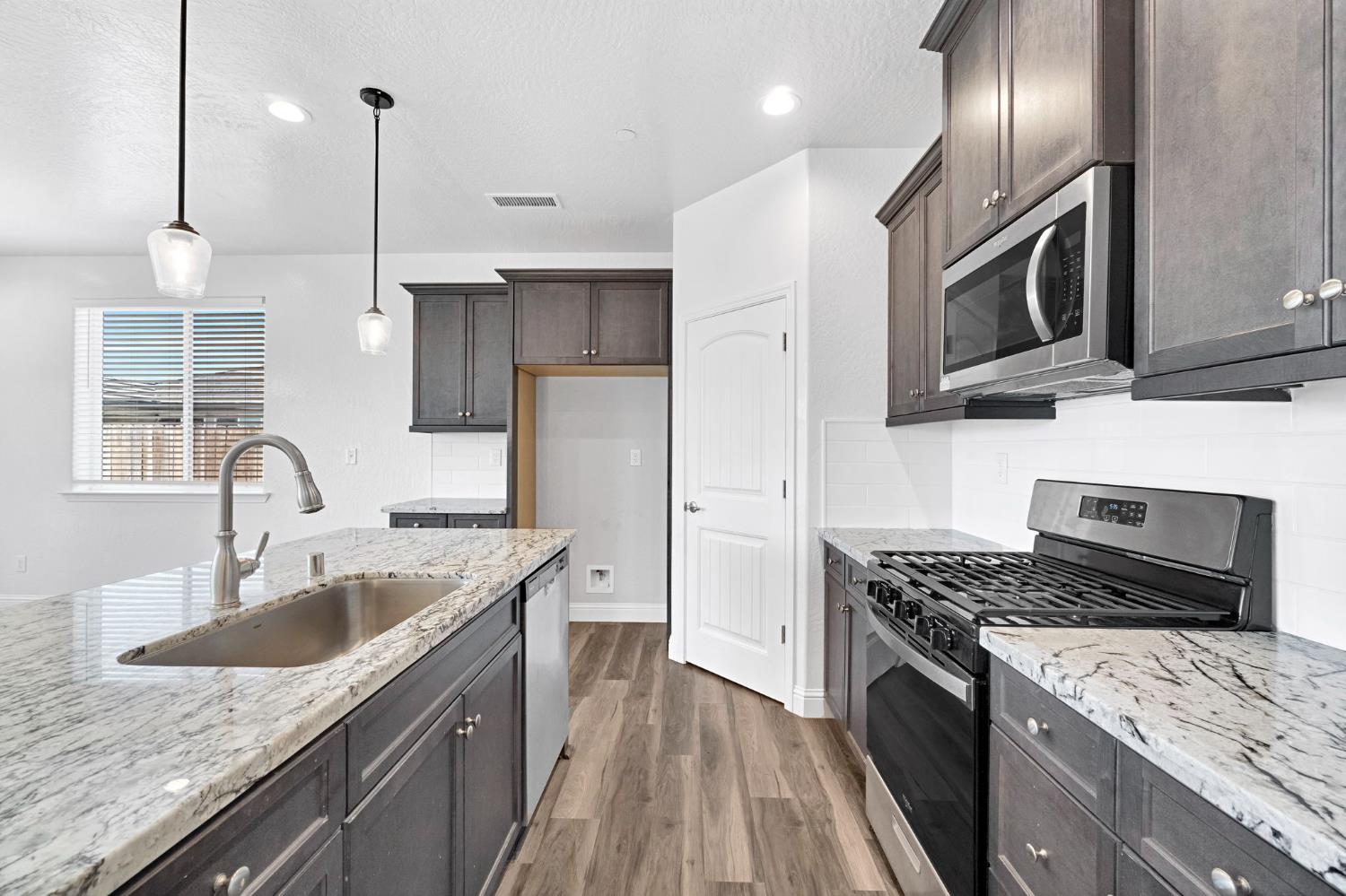 1148 Summit Drive Madera, CA 93638 - Photo 15 of 39