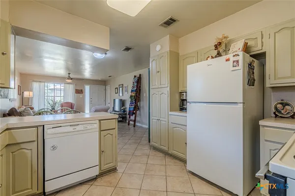 $1,450 | 324 Craddock Avenue, San Marcos, TX 78666