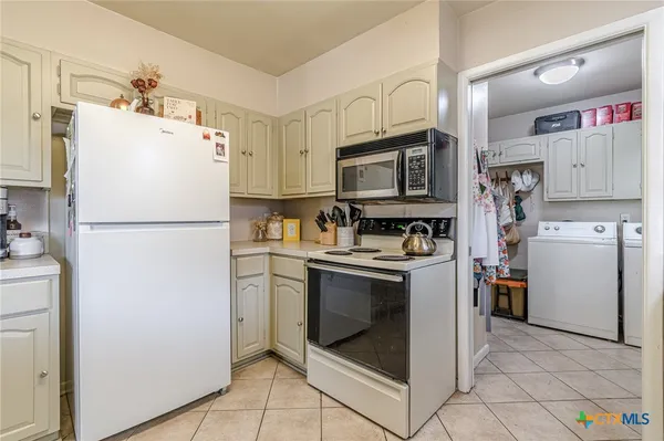 $1,450 | 324 Craddock Avenue, San Marcos, TX 78666
