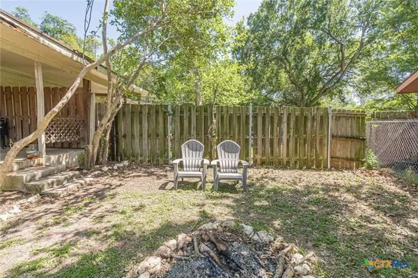 $1,450 | 324 Craddock Avenue, San Marcos, TX 78666