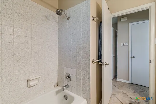 $1,450 | 324 Craddock Avenue, San Marcos, TX 78666