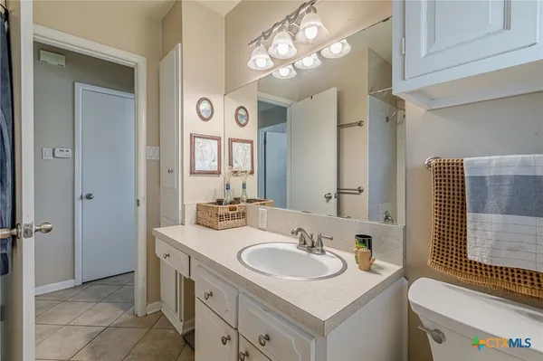$1,450 | 324 Craddock Avenue, San Marcos, TX 78666