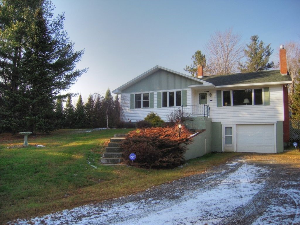 4677 East Bakersfield Road Bakersfield, VT 05450 - Photo 1 of 33