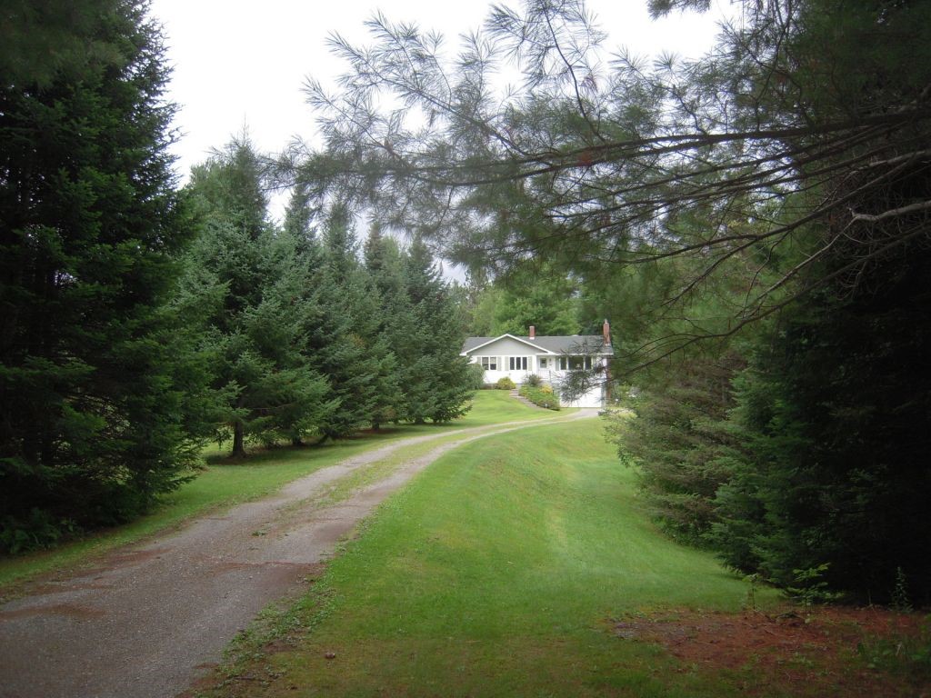 4677 East Bakersfield Road Bakersfield, VT 05450 - Photo 32 of 33