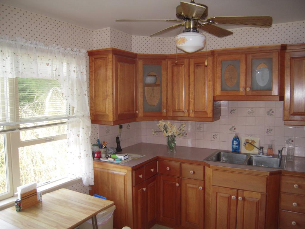 4677 East Bakersfield Road Bakersfield, VT 05450 - Photo 6 of 33