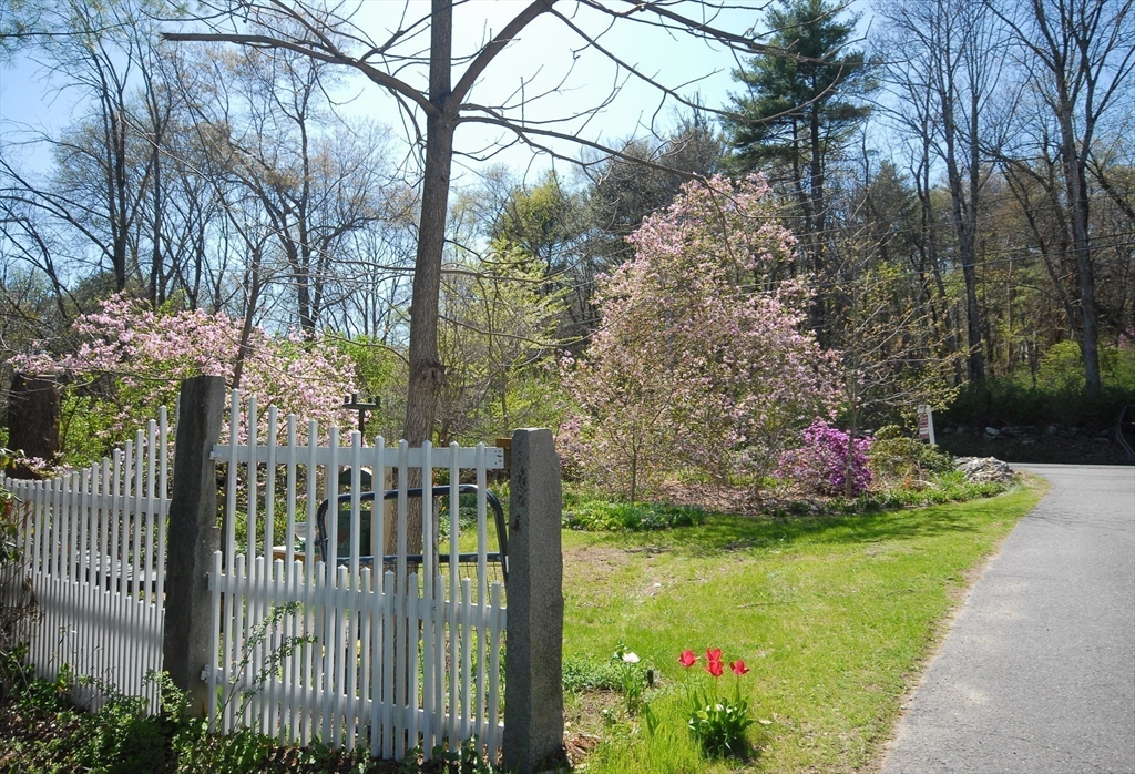 239 Stow Road Harvard, MA 01451 - Photo 10 of 35 Gallery Image 10