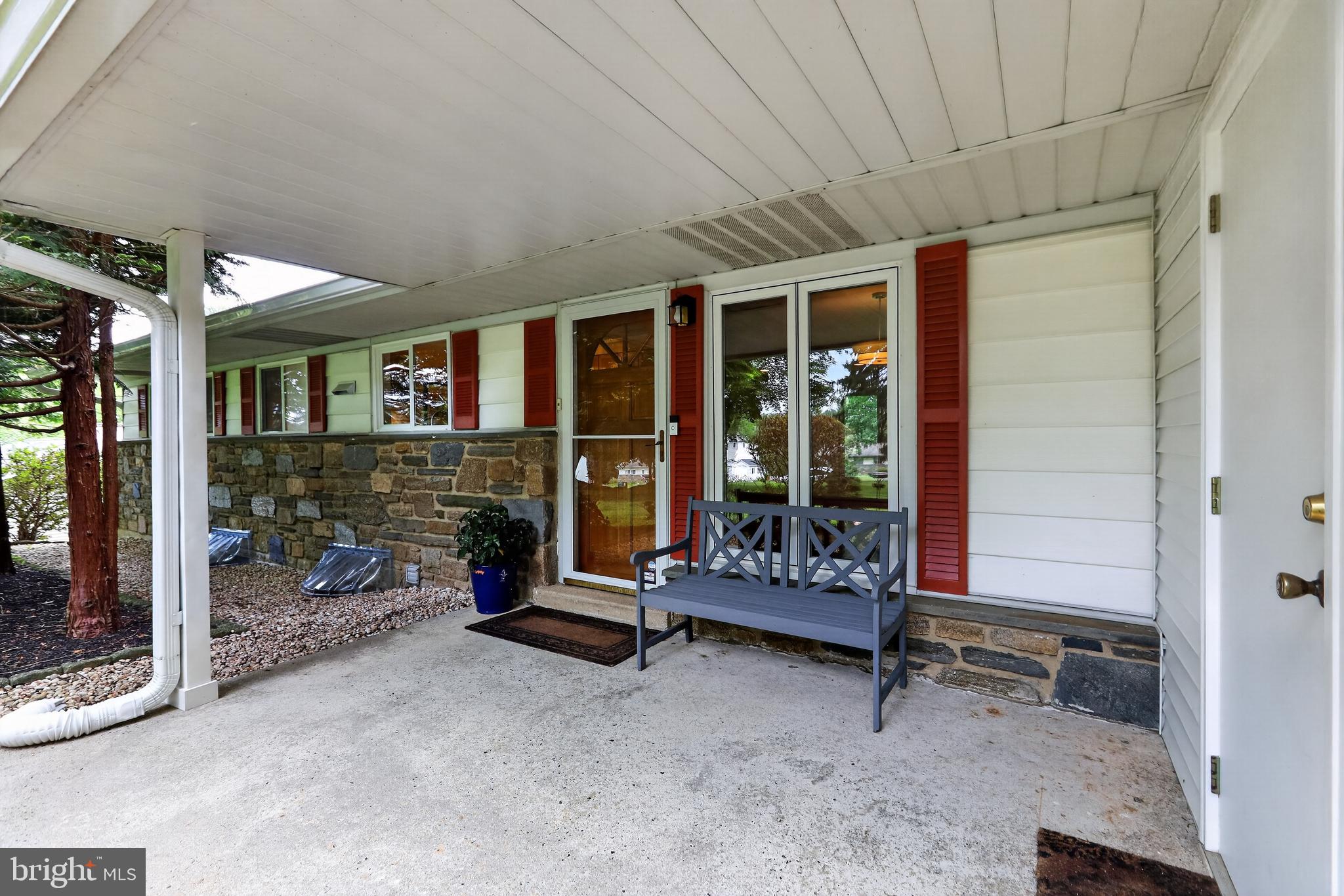 26 Rampart West Media, PA 19063 - Photo 4 of 36