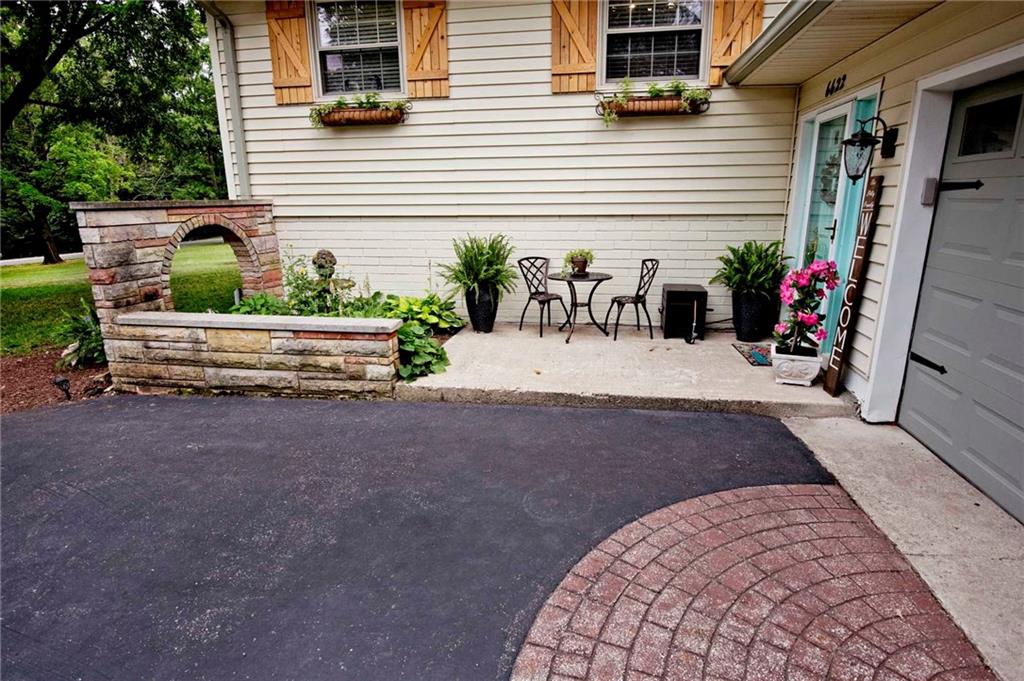 6622 Sargent Road Indianapolis, IN 46256 - Photo 4 of 46 Gallery Image 4