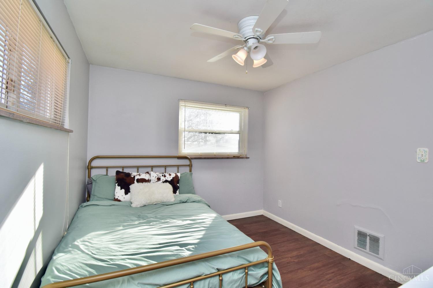 542 Rentz Place Cincinnati, OH 45238 - Photo 23 of 44