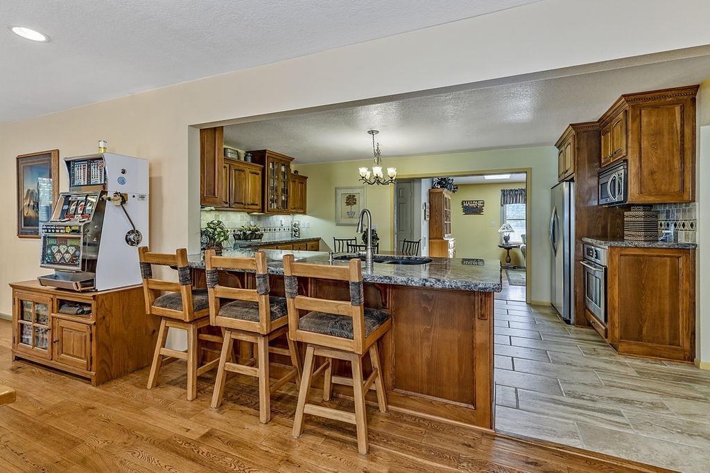 2095 Knowles Road Medford, OR 97501 - Photo 16 of 34 Gallery Image 16