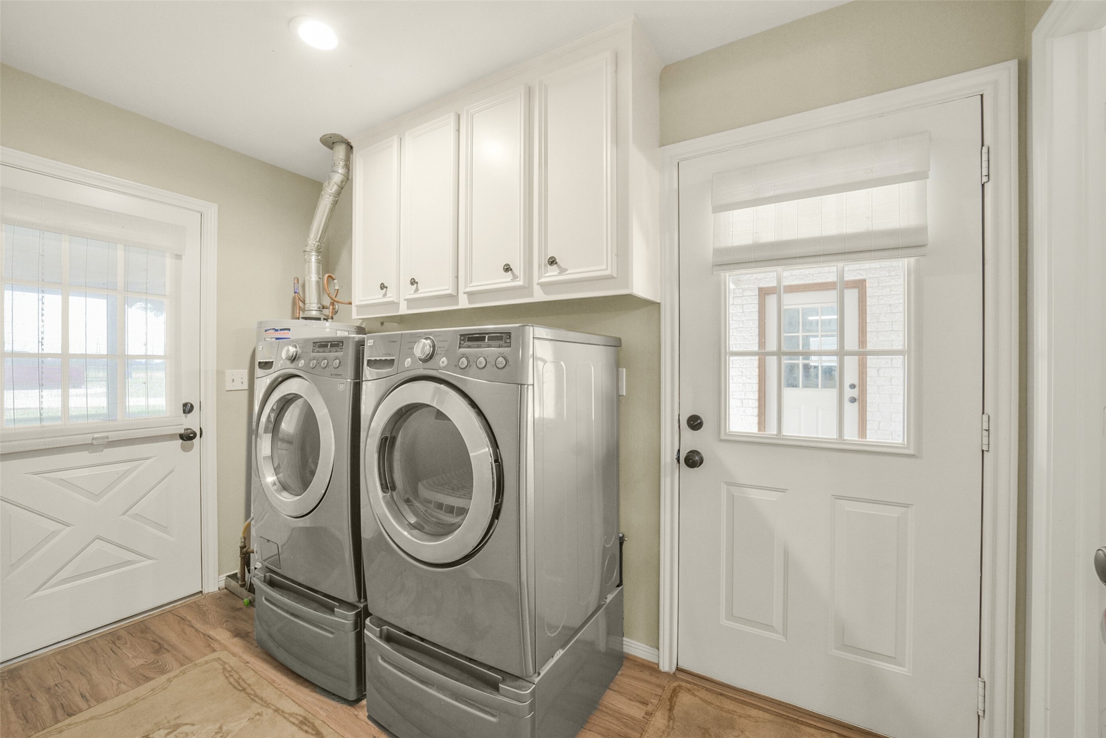 29103 Quail Nest Road Hockley, TX 77447 - Photo 40 of 49 Utility room inside home