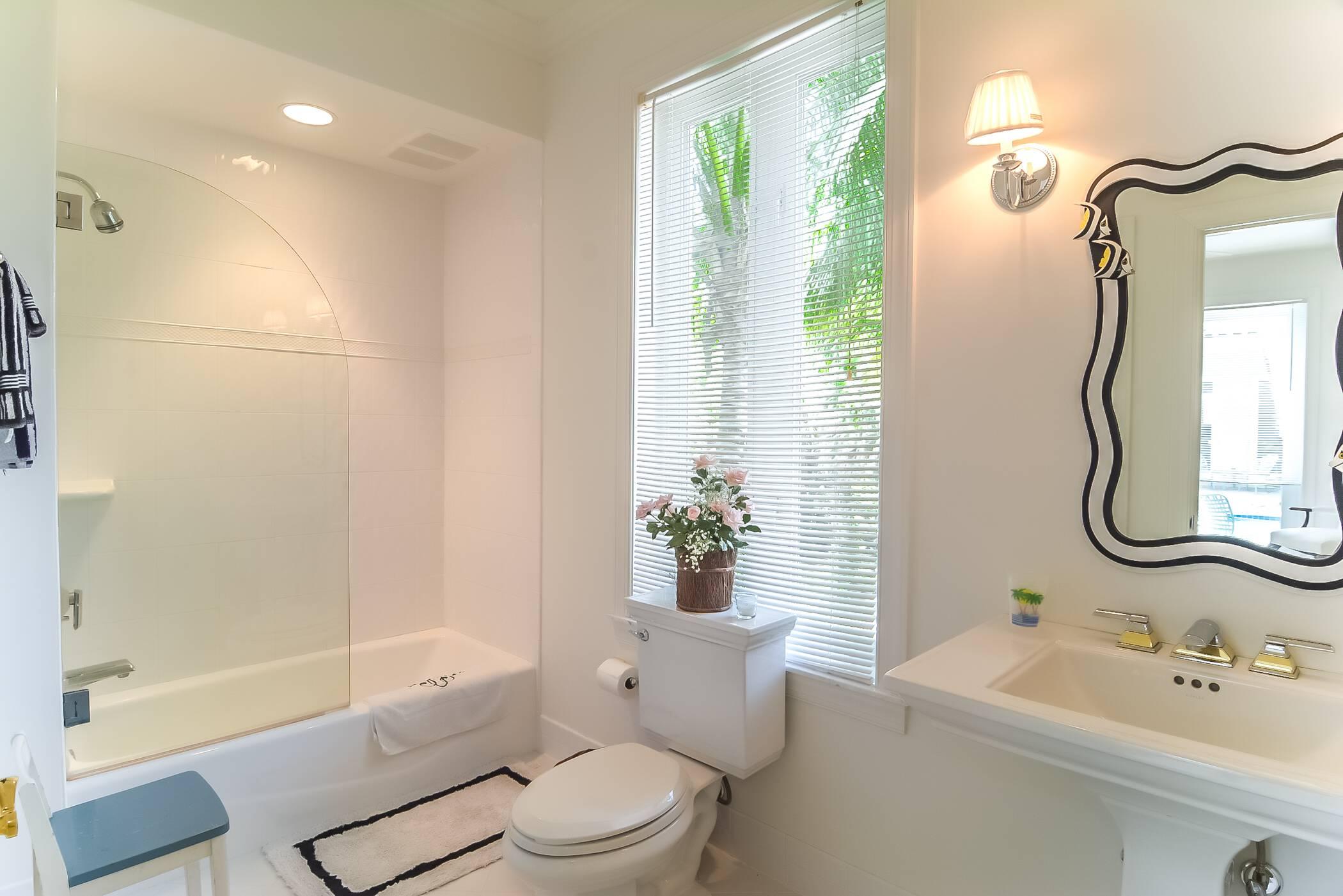 148 North Beach Road Hobe Sound, FL 33455 - Photo 34 of 40 Guest House Bath