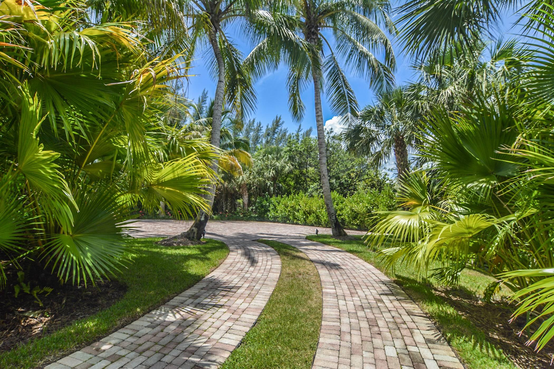 148 North Beach Road Hobe Sound, FL 33455 - Photo 39 of 40 Front Walkway