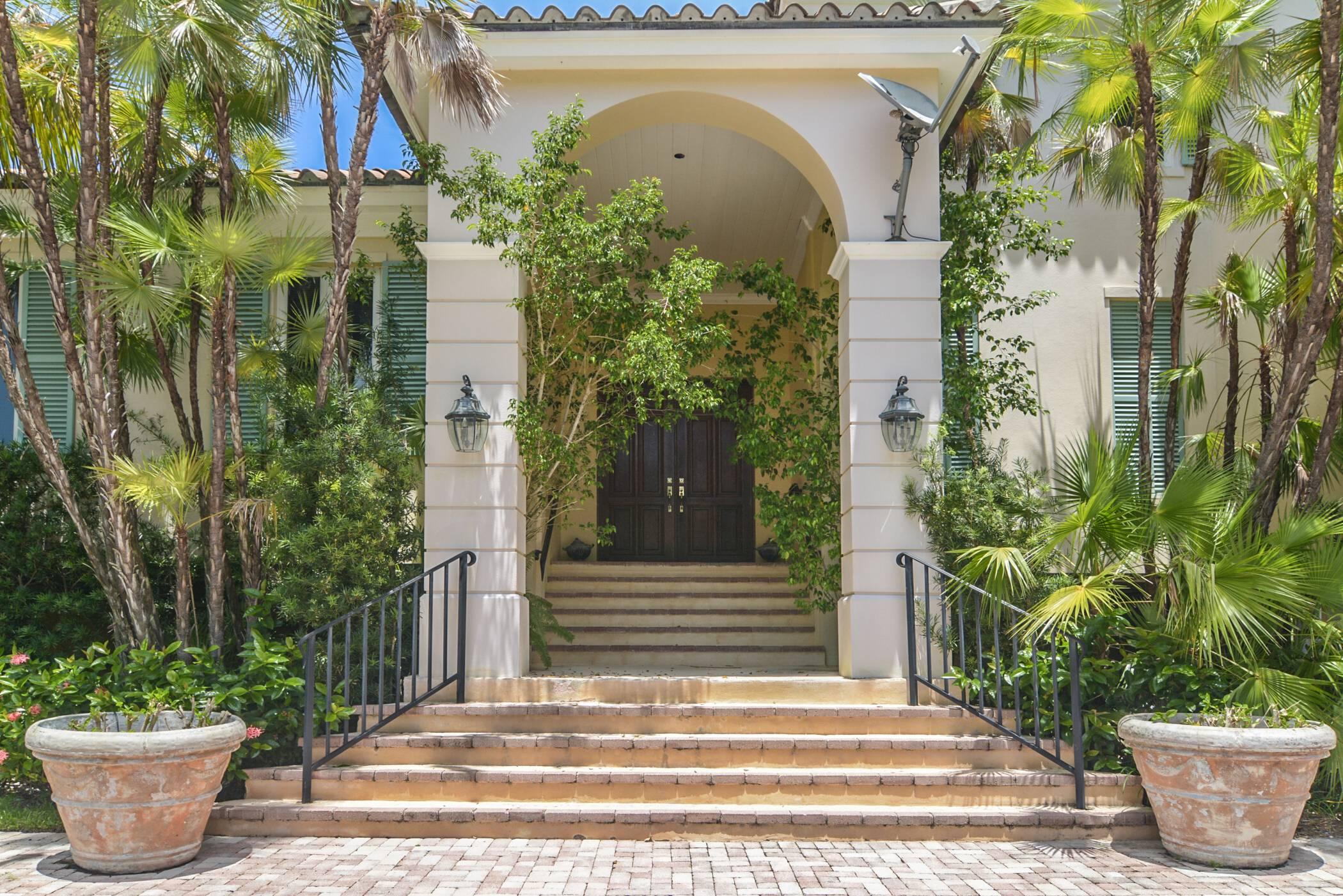 148 North Beach Road Hobe Sound, FL 33455 - Photo 8 of 40 Front Entrance