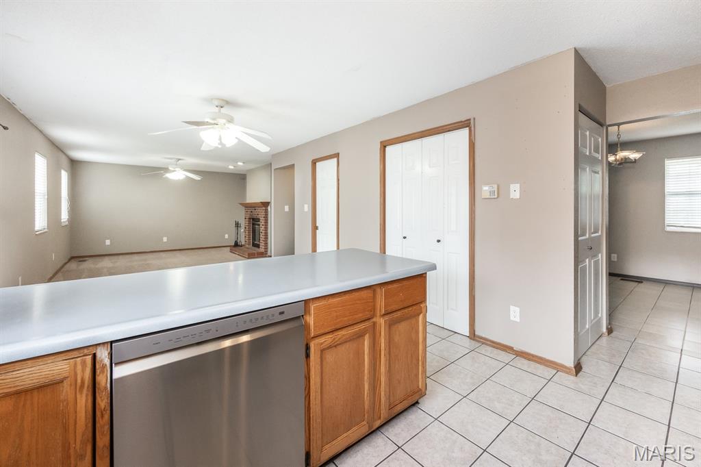 2204 Cotswold Circle Belleville, IL 62221 - Photo 14 of 29