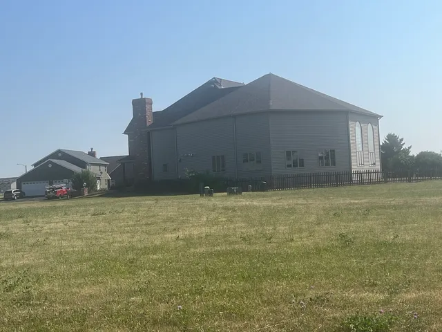 a house view with a outdoor space