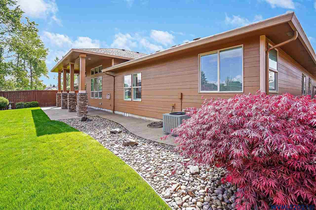 1122 Southwest Forestry Lane Dallas, OR 97338 - Photo 39 of 40 Gallery Image 39