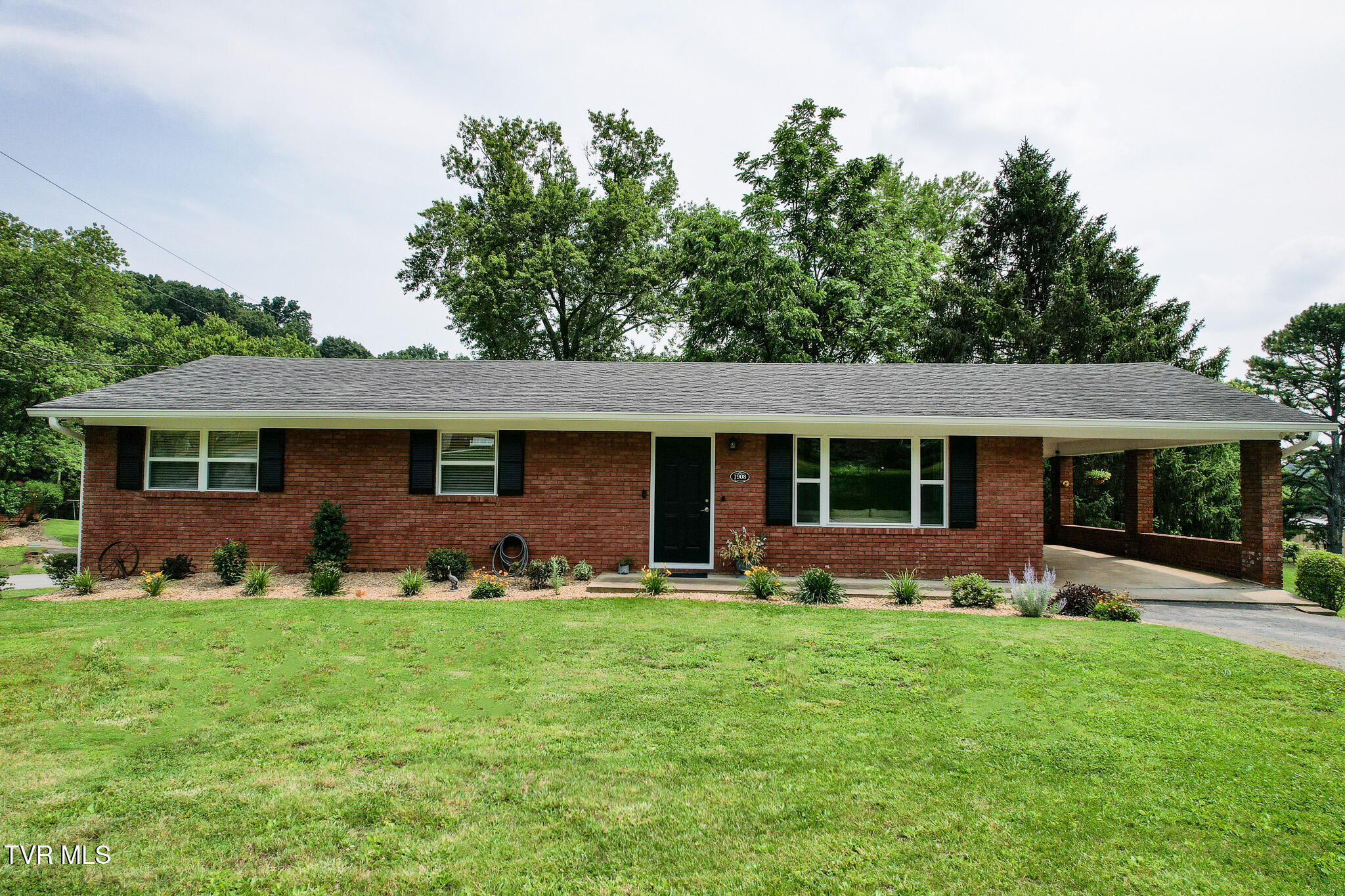 1908 Old Tusculum Road Greeneville, TN 37745 - Photo 1 of 37 1908 Old Tusculum Rd