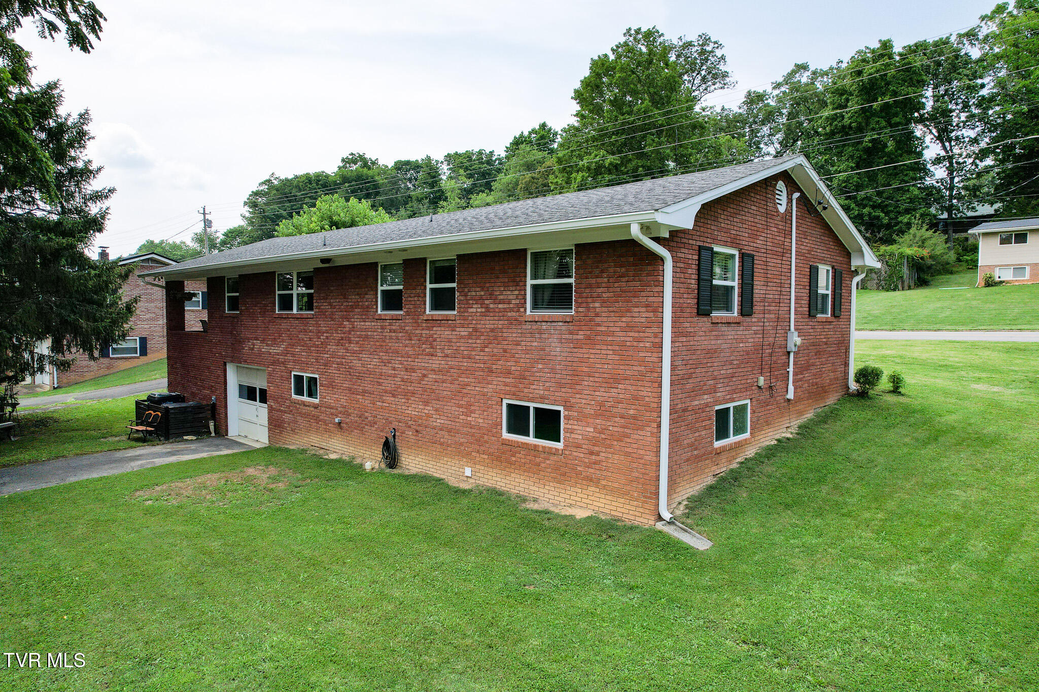 1908 Old Tusculum Road Greeneville, TN 37745 - Photo 27 of 37 Side & Rear