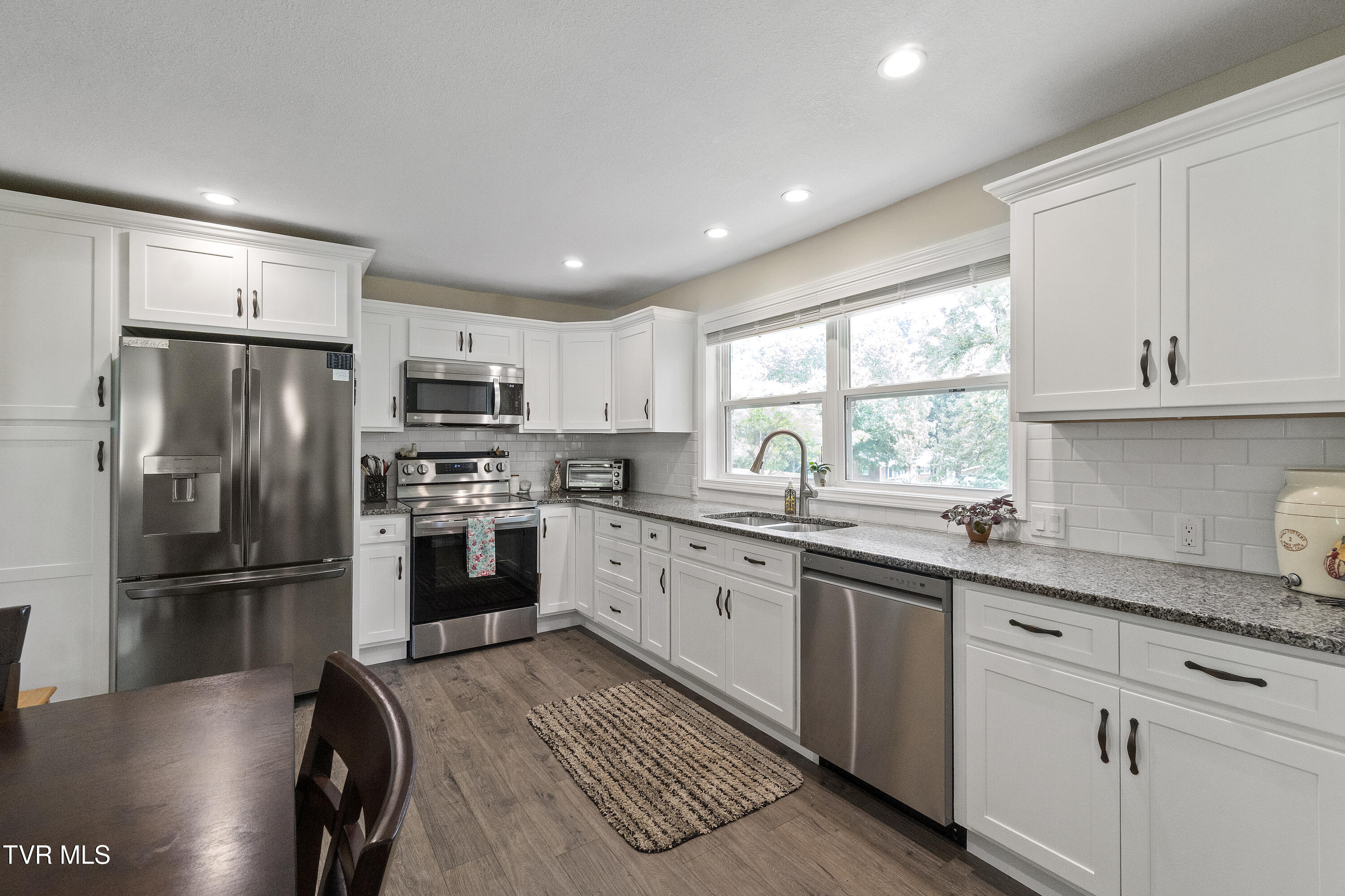 1908 Old Tusculum Road Greeneville, TN 37745 - Photo 4 of 37 Kitchen