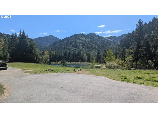 $995,000 | 2999 Speaker Road, Wolf Creek, OR 97497