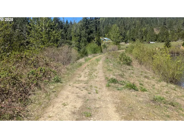 $995,000 | 2999 Speaker Road, Wolf Creek, OR 97497