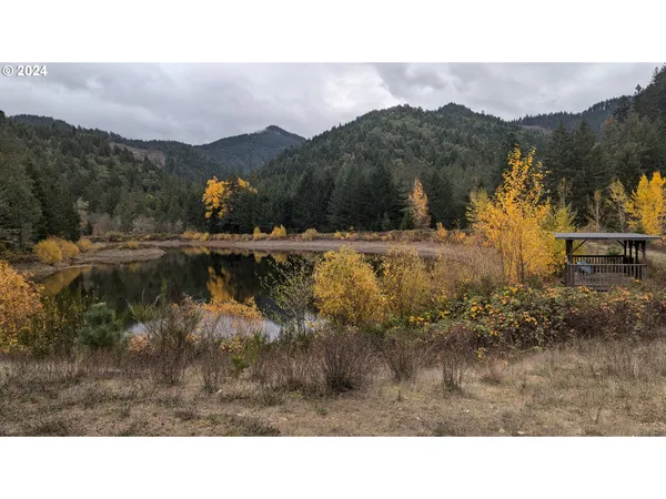 $895,000 | 2999 Speaker Road, Wolf Creek, OR 97497