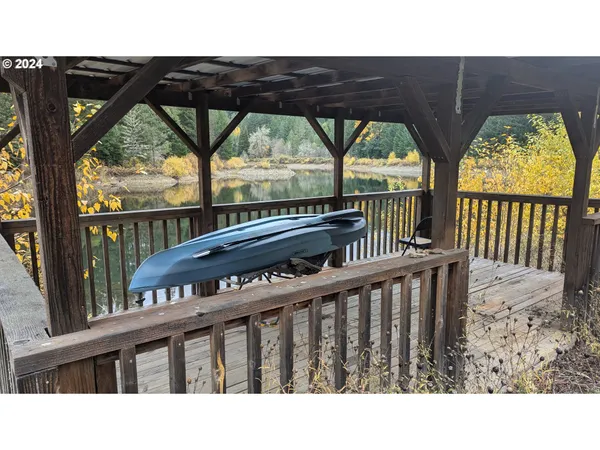 $895,000 | 2999 Speaker Road, Wolf Creek, OR 97497