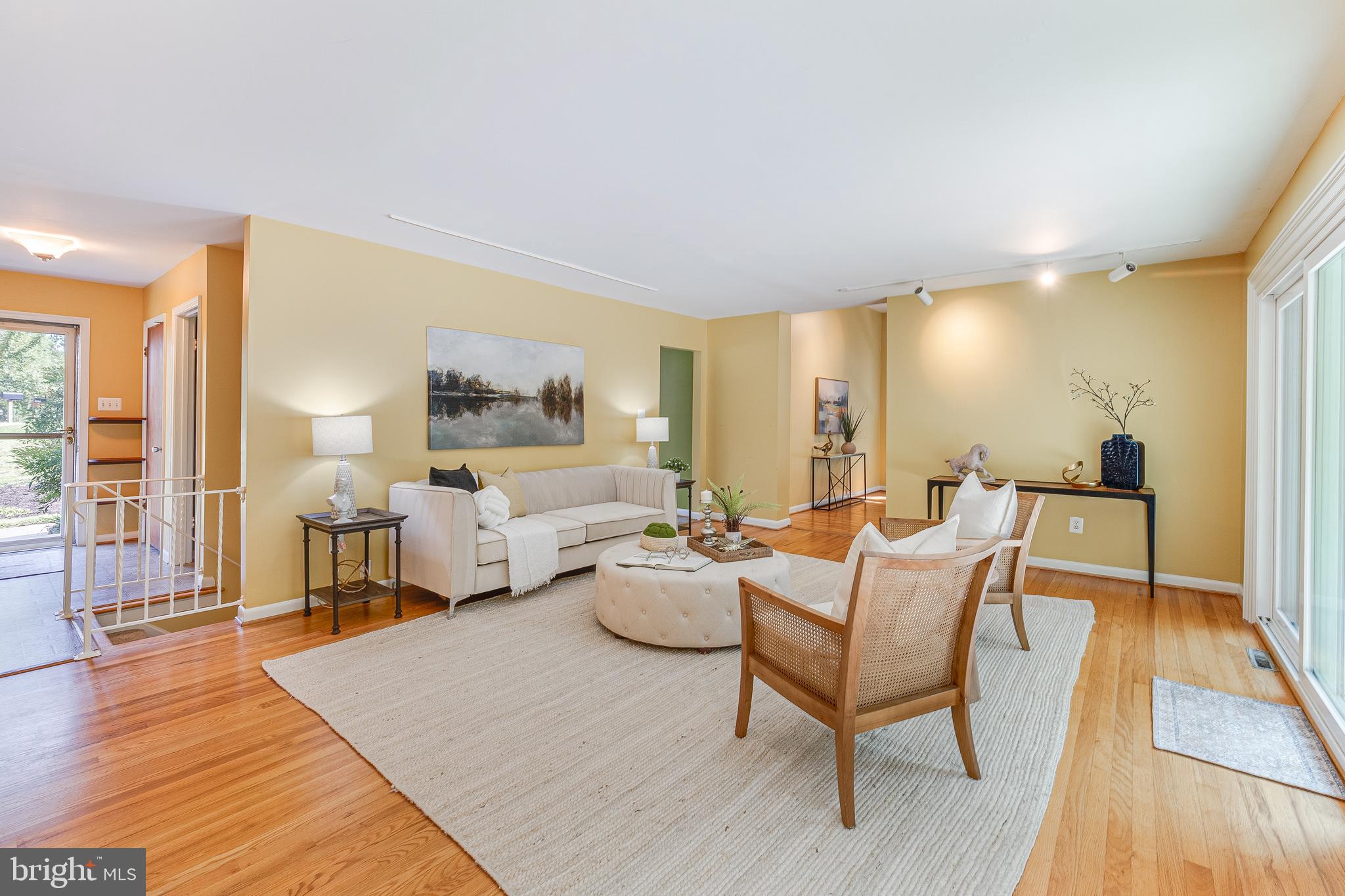 9528 Rockport Road Vienna, VA 22180 - Photo 13 of 49 Gallery Image 13