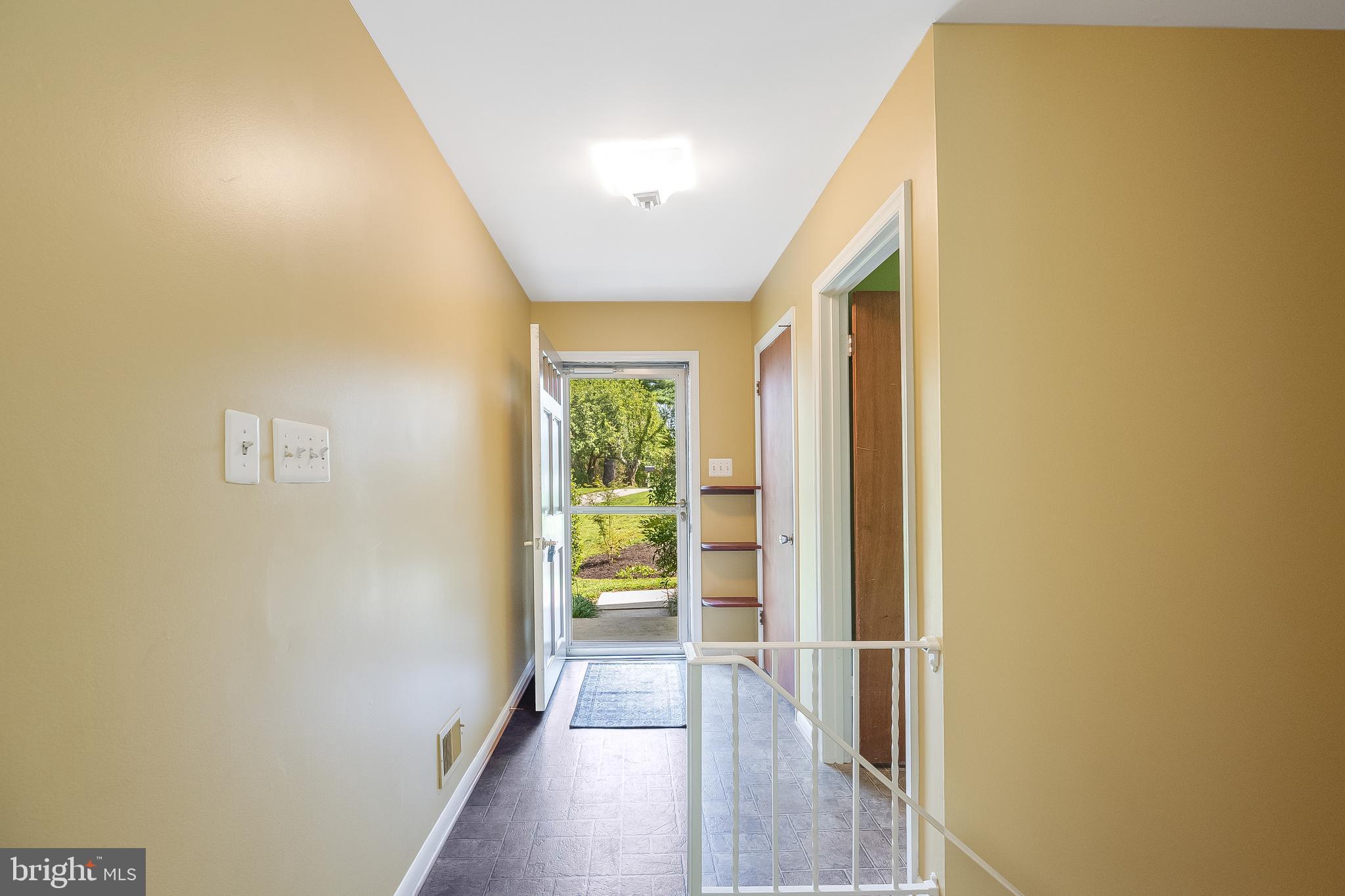 9528 Rockport Road Vienna, VA 22180 - Photo 29 of 49 Gallery Image 29