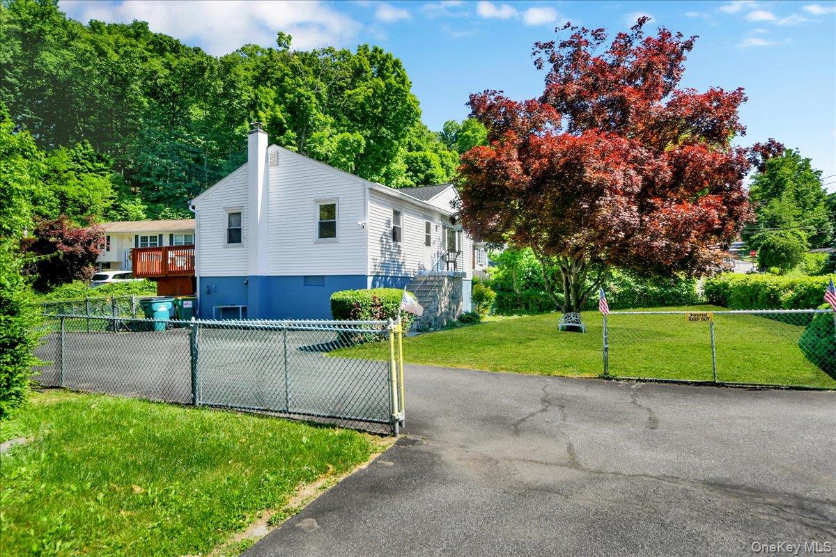 356 Sprout Brook Road Garrison, NY 10524 - Photo 3 of 25