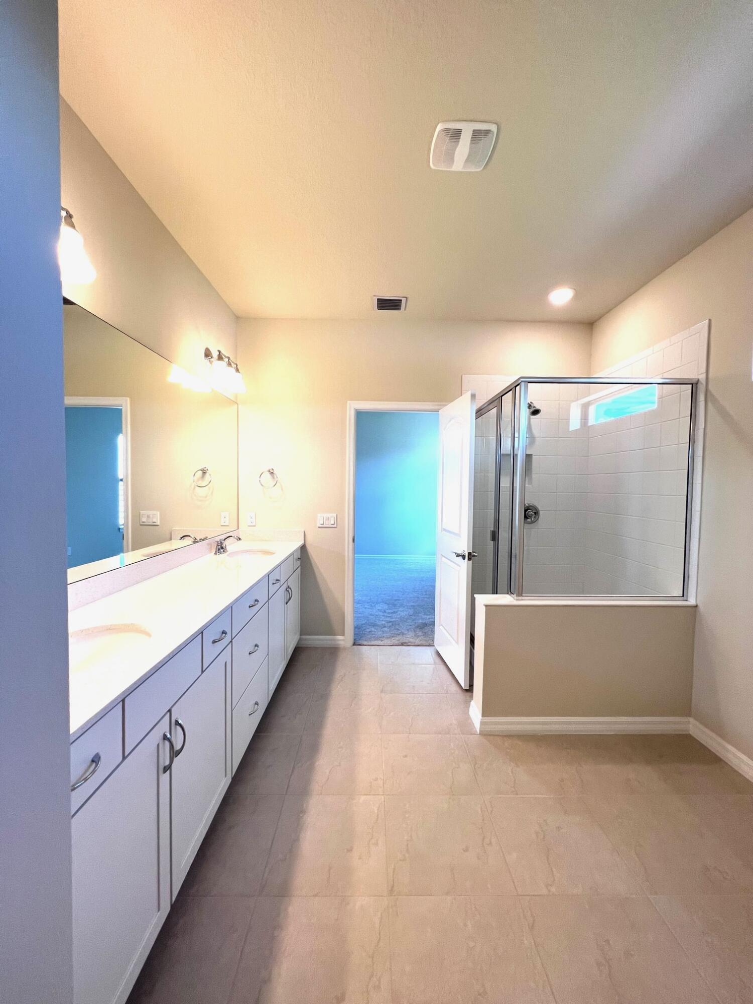 8246 Cadre Noir Road Lake Worth, FL 33467 - Photo 21 of 54 MASTER BATH