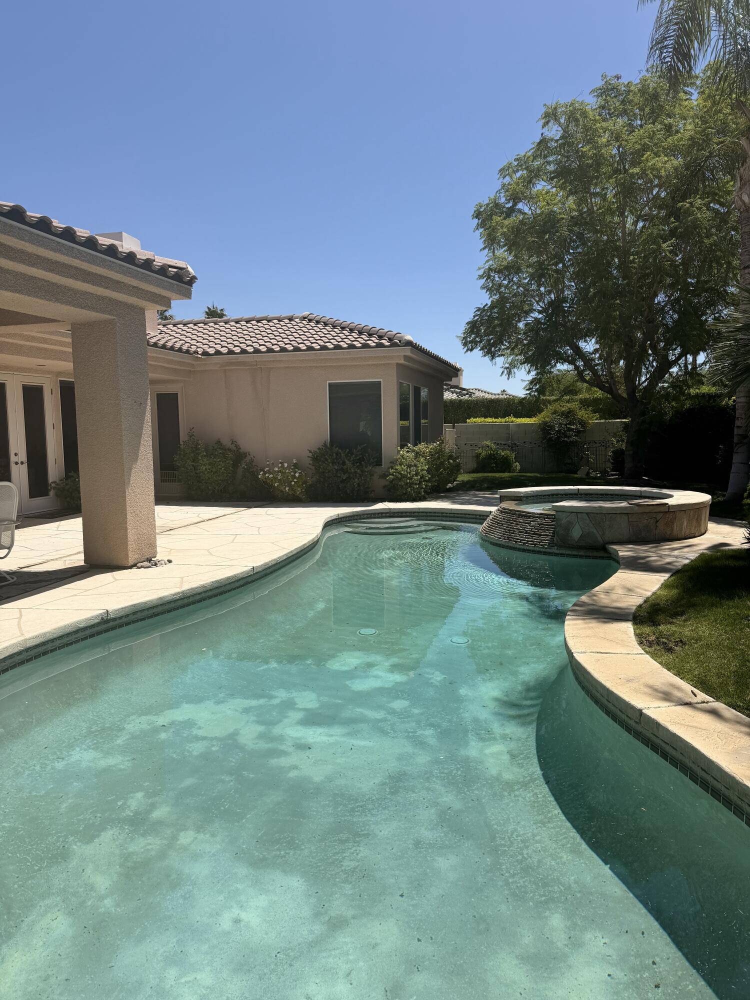 31 Sherwood Road Rancho Mirage, CA 92270 - Photo 2 of 2 31 Sherwood Road