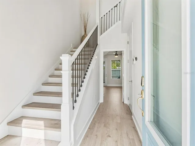 $789,000 | 451 Wingfield Drive, Sarasota, FL 34237