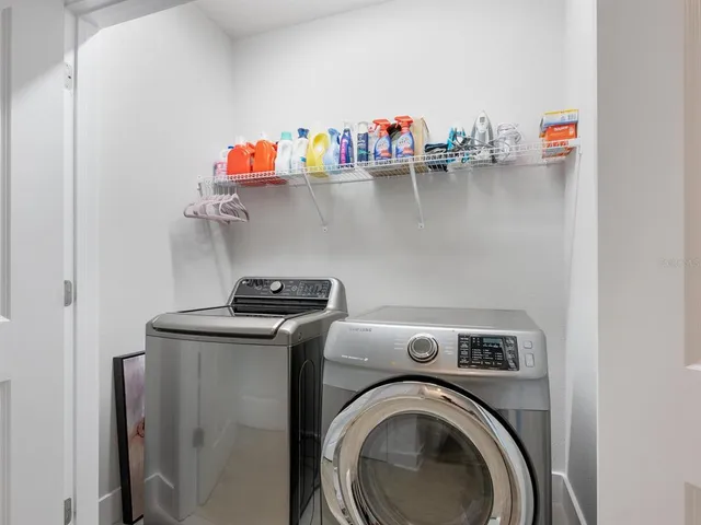 $789,000 | 451 Wingfield Drive, Sarasota, FL 34237