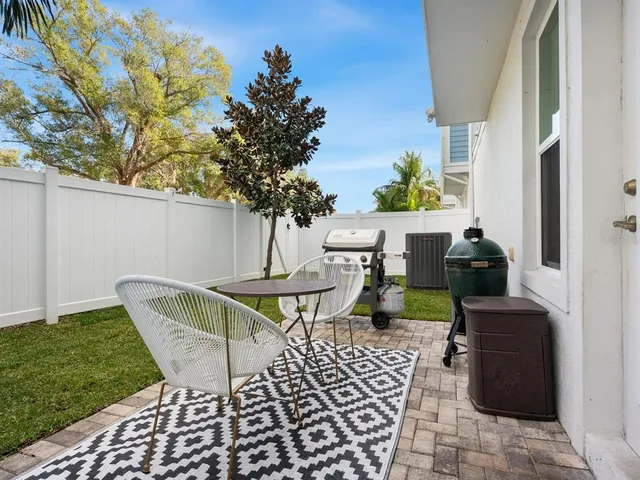 $789,000 | 451 Wingfield Drive, Sarasota, FL 34237