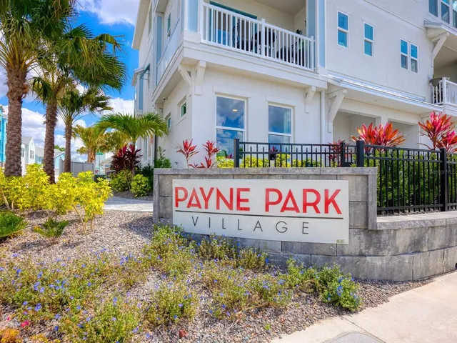 $789,000 | 451 Wingfield Drive, Sarasota, FL 34237