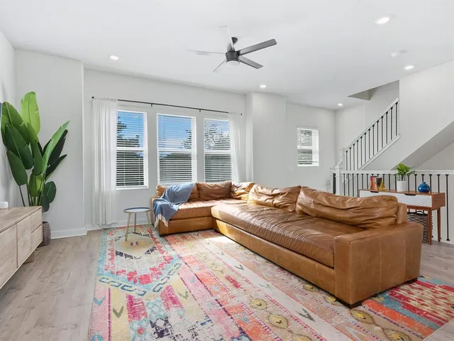 $789,000 | 451 Wingfield Drive, Sarasota, FL 34237