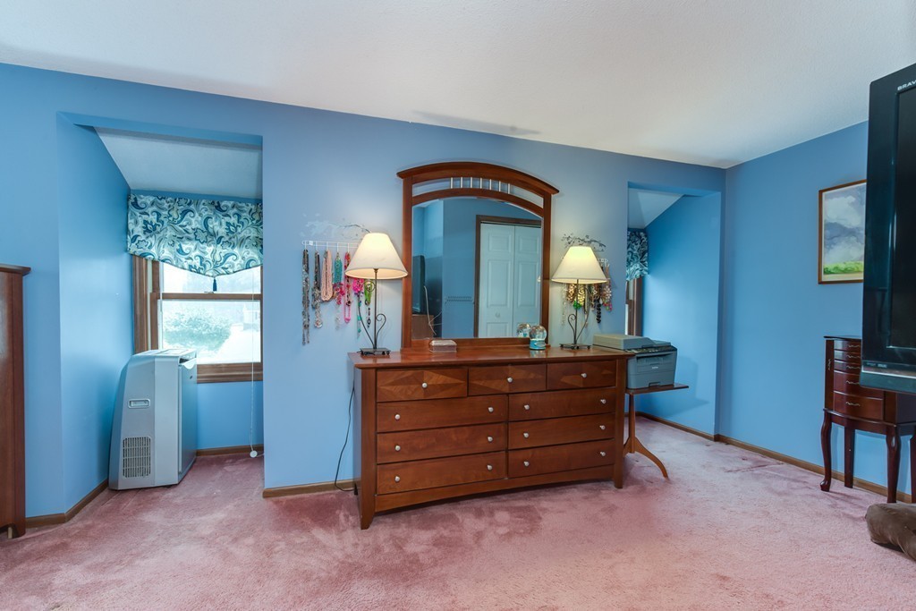 29 Henry Marsh Road Dudley, MA 01571 - Photo 16 of 27