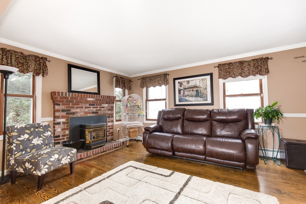 29 Henry Marsh Road Dudley, MA 01571 - Photo 8 of 27