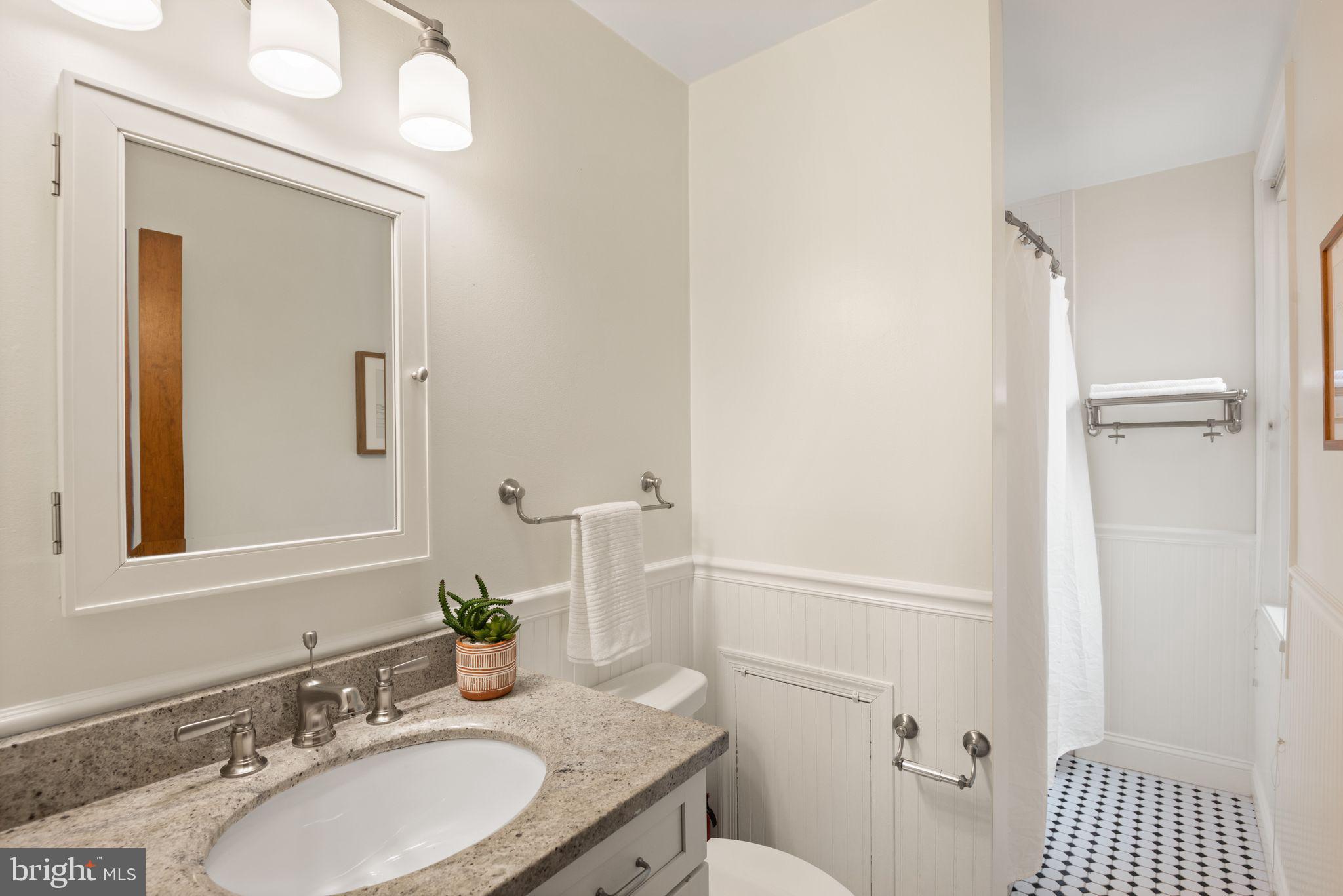 559 15th Street Southeast Washington, DC 20003 - Photo 23 of 31